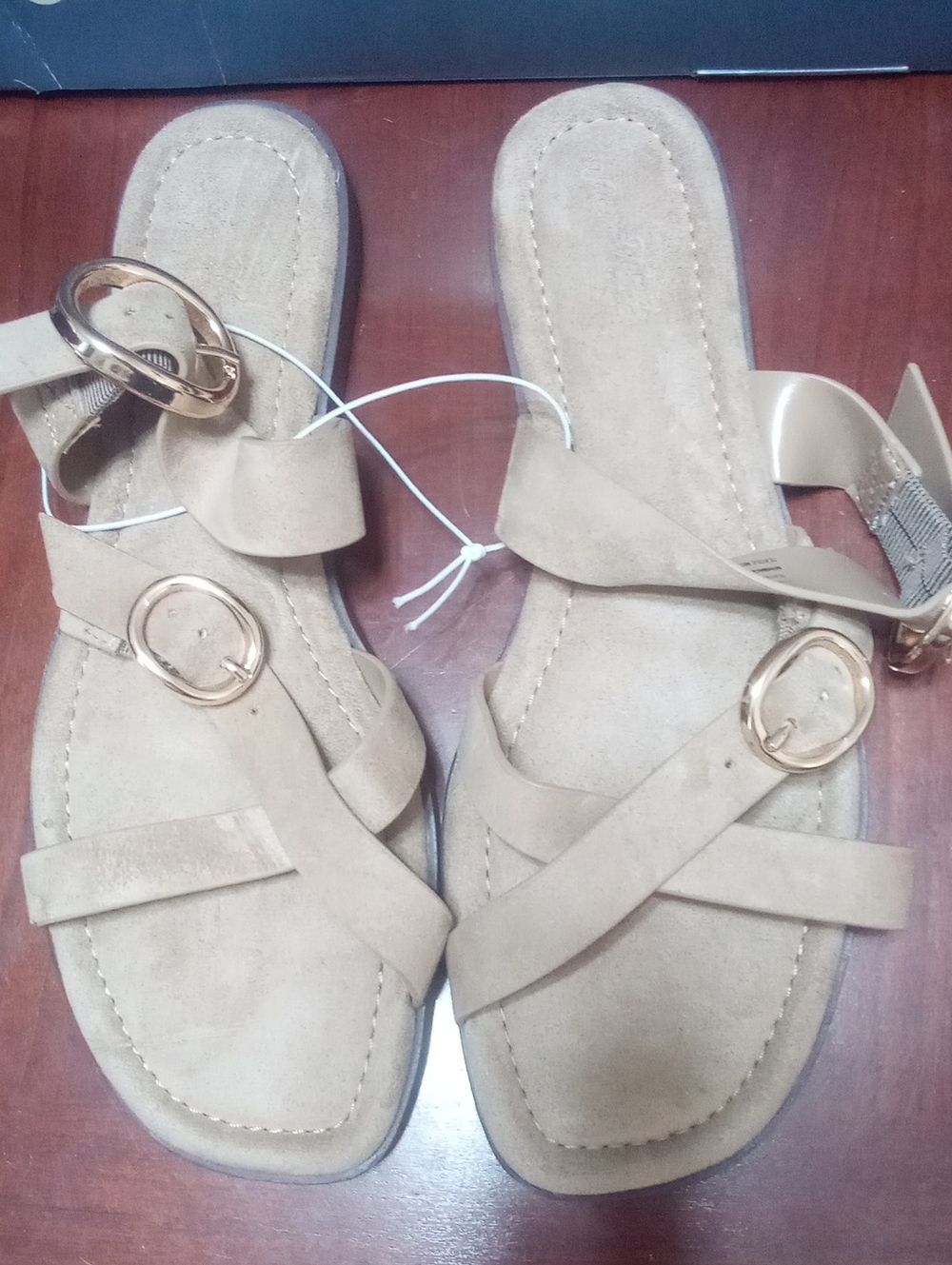 Universal Thread Neutral Buckle Strap Sandals - Beige 7 1/2 New In Box